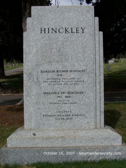 Gordon B Hinckley buriel plot.